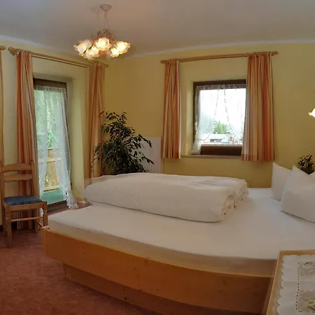 Und Marie Gasthuis 3*