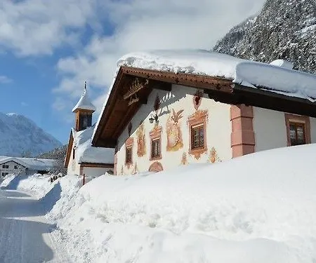 Pensión Und Marie 3*